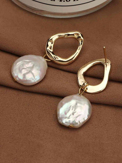 Boucles d'oreilles bouton baroque en perles d'eau douce naturelles